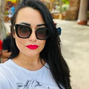 Meet your Posher, Mauro